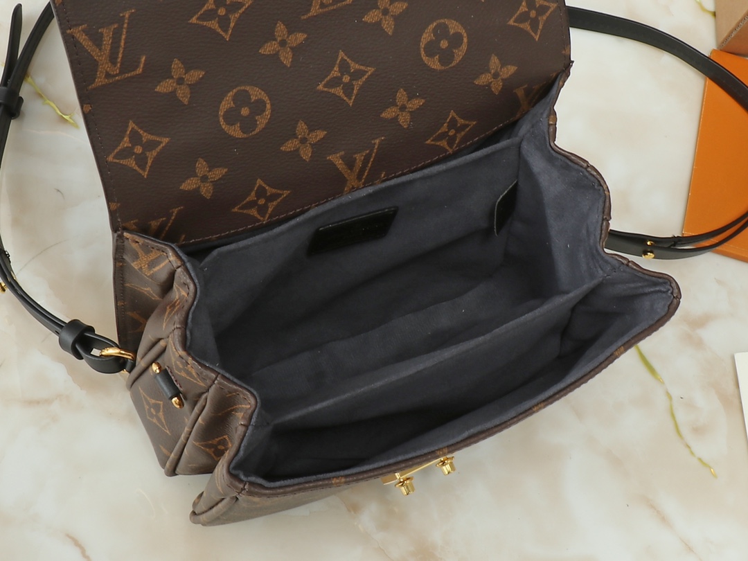 LV $72 gallery