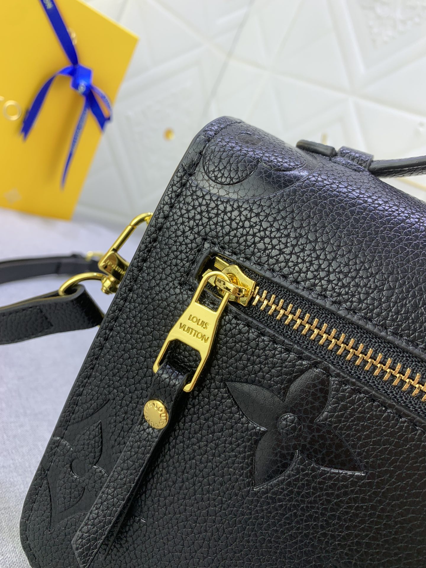 LV $72 gallery