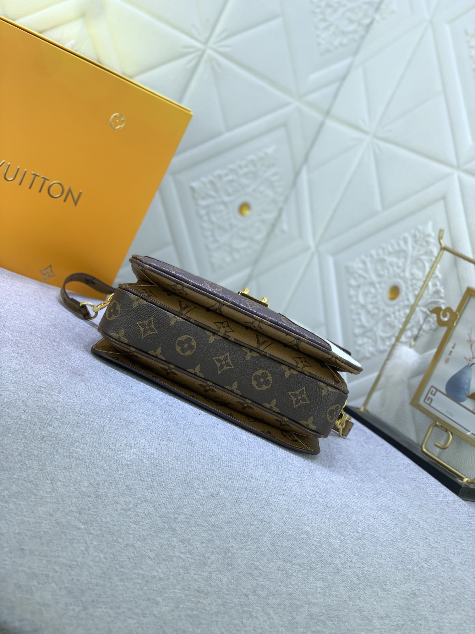 LV $72 gallery