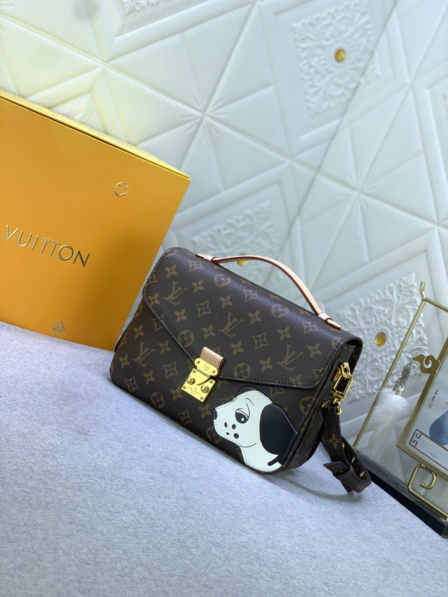 LV $72 gallery