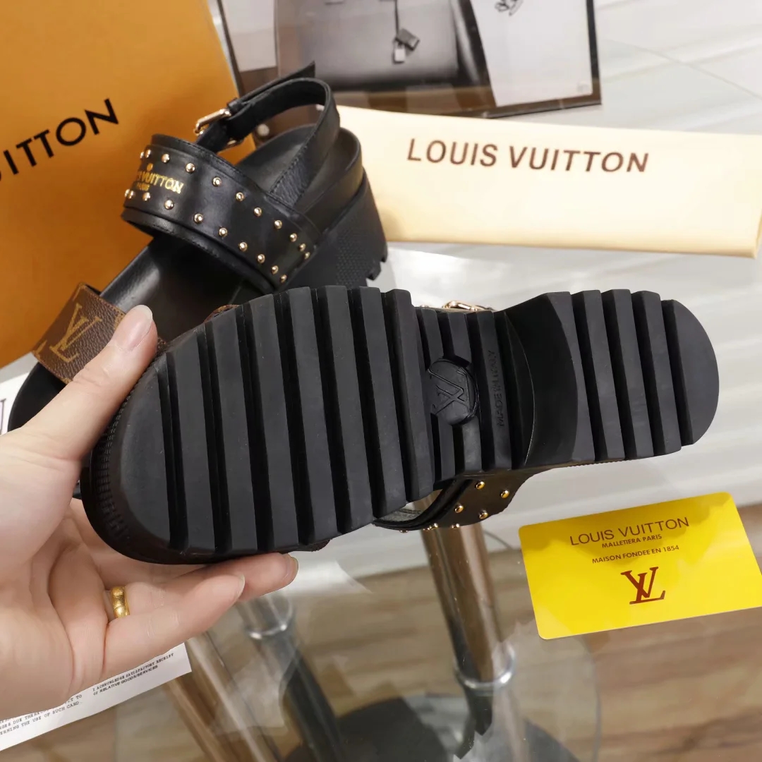 LV $72 gallery