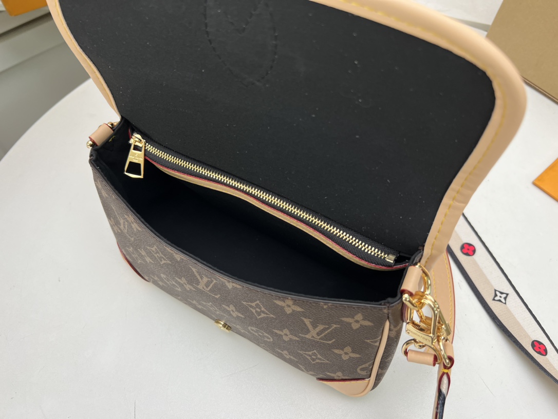 LV $72 gallery