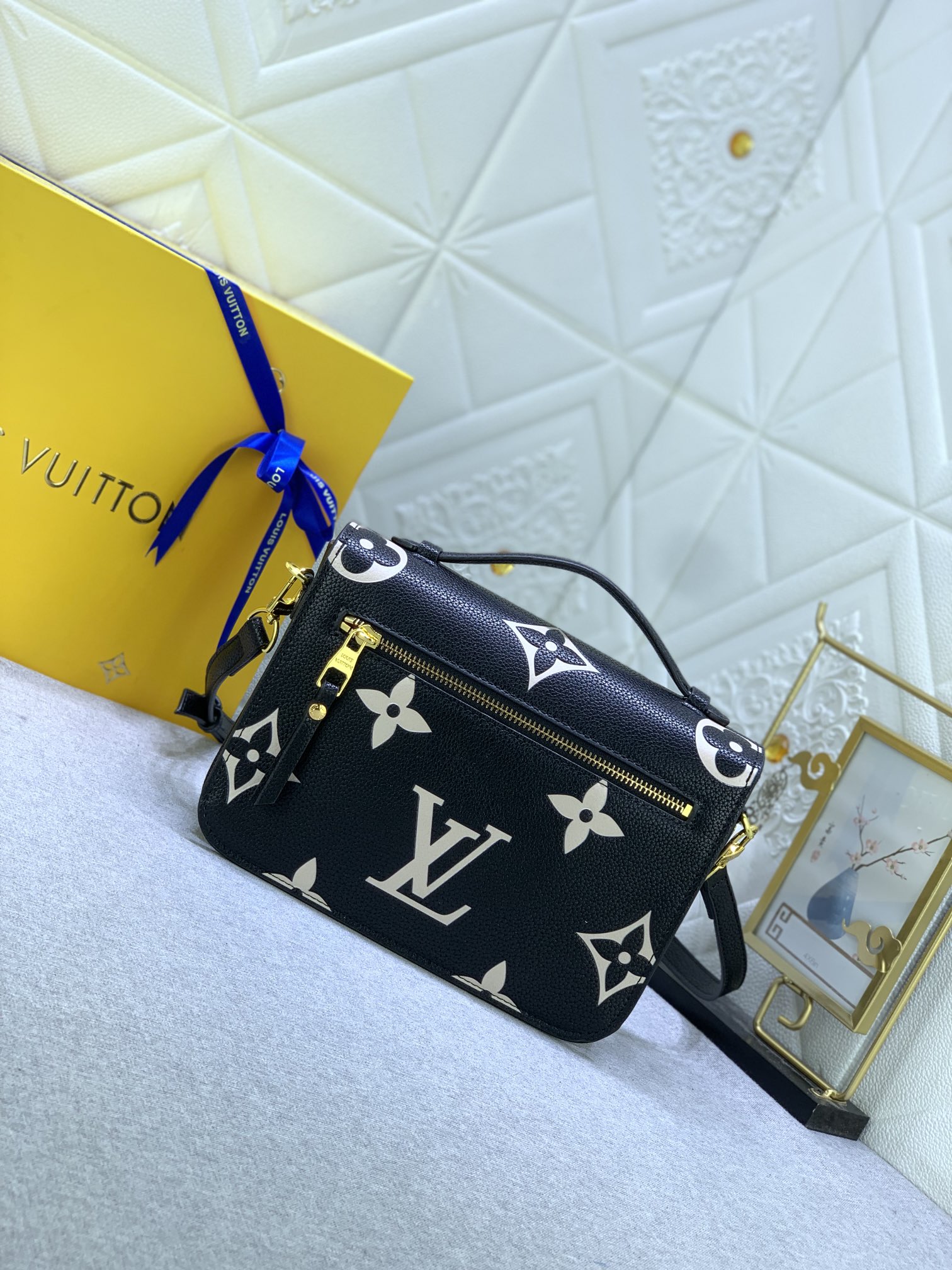 LV $72 gallery