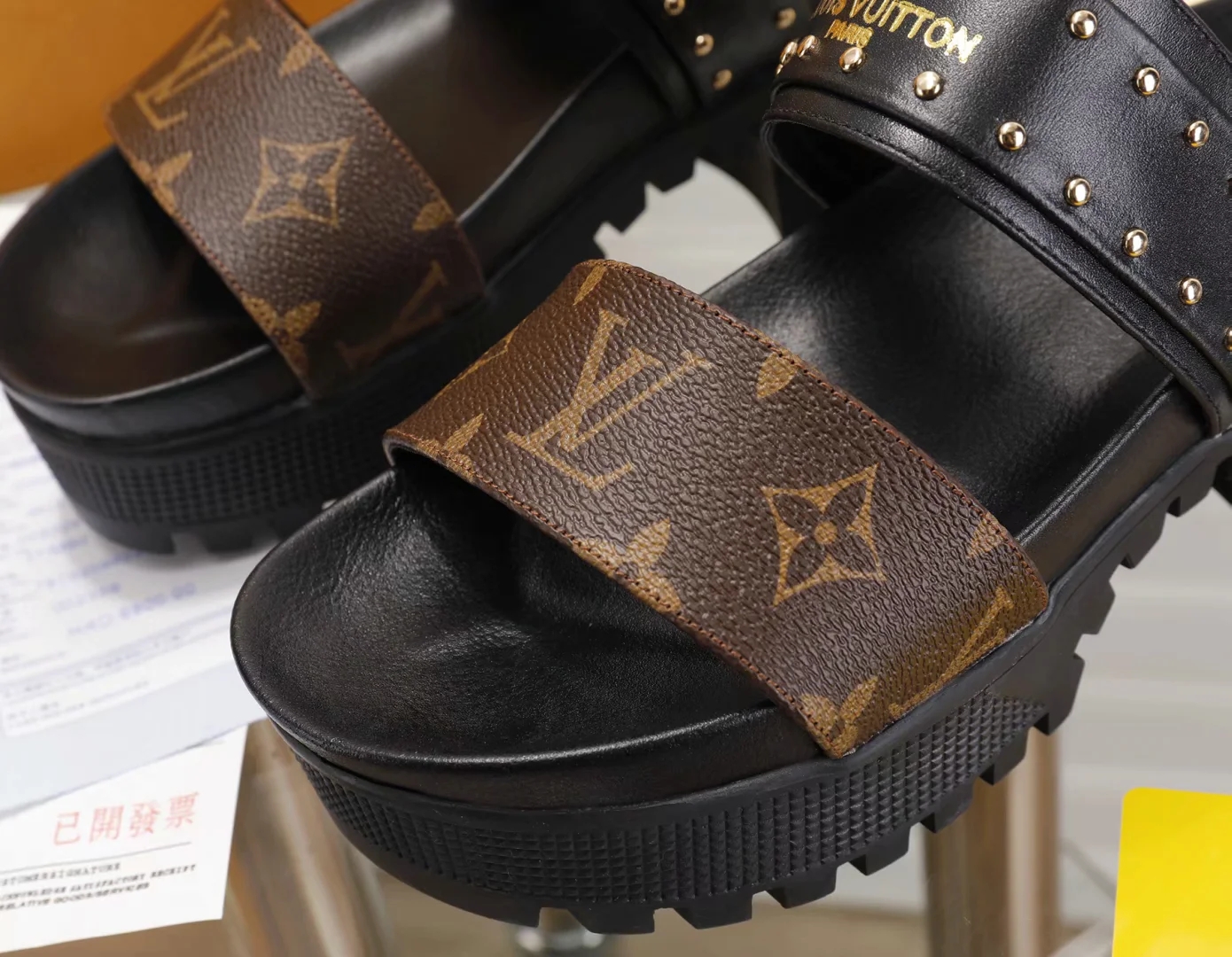 LV $72 gallery