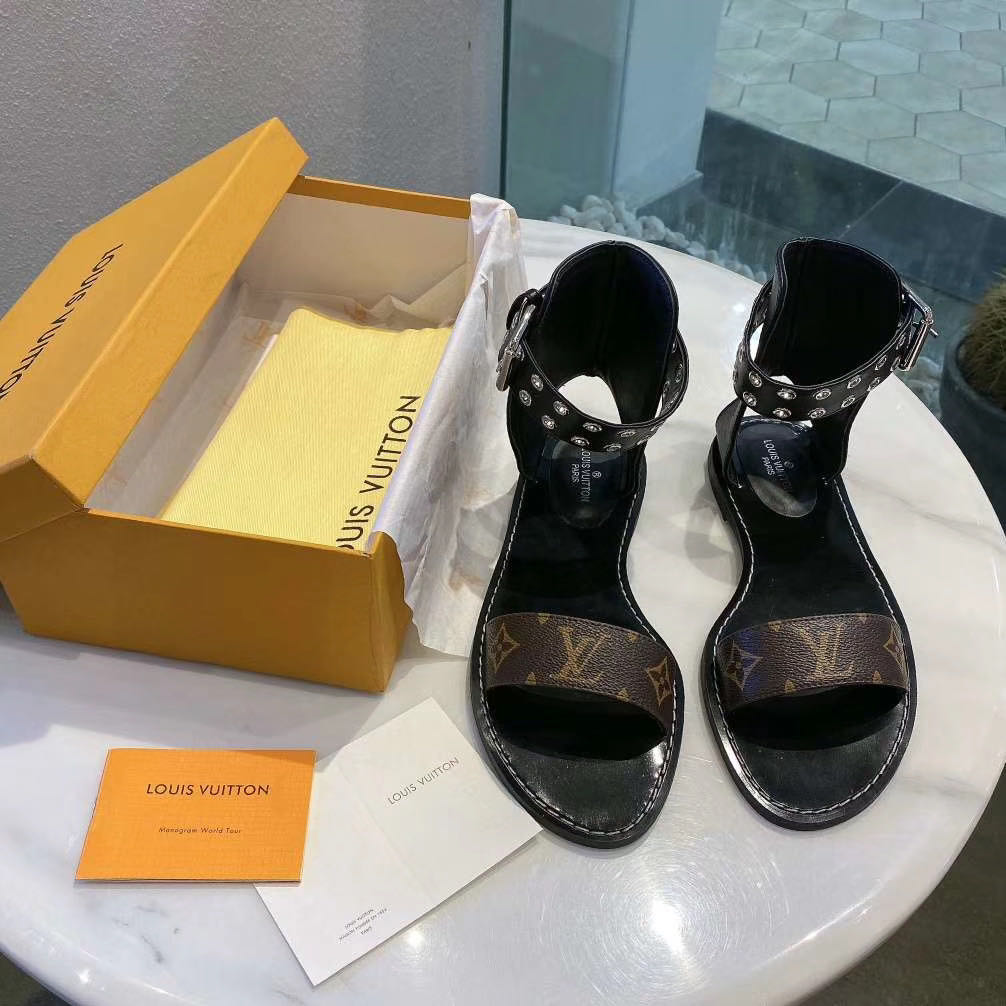 LV $72 gallery