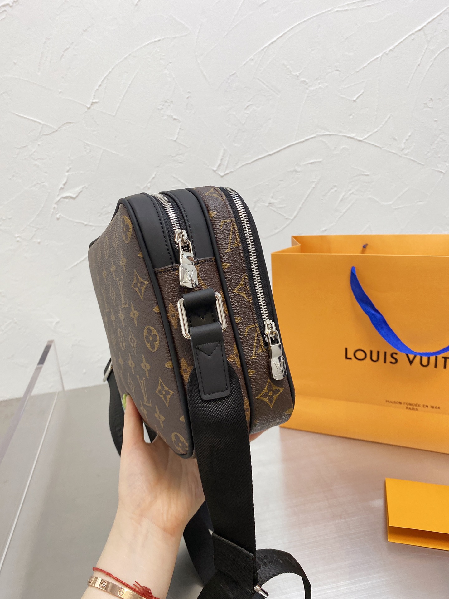 LV $74 gallery