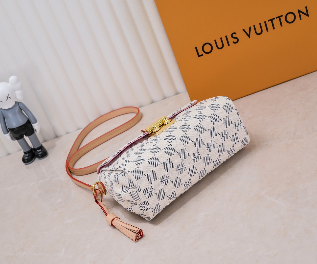 LV $74 gallery