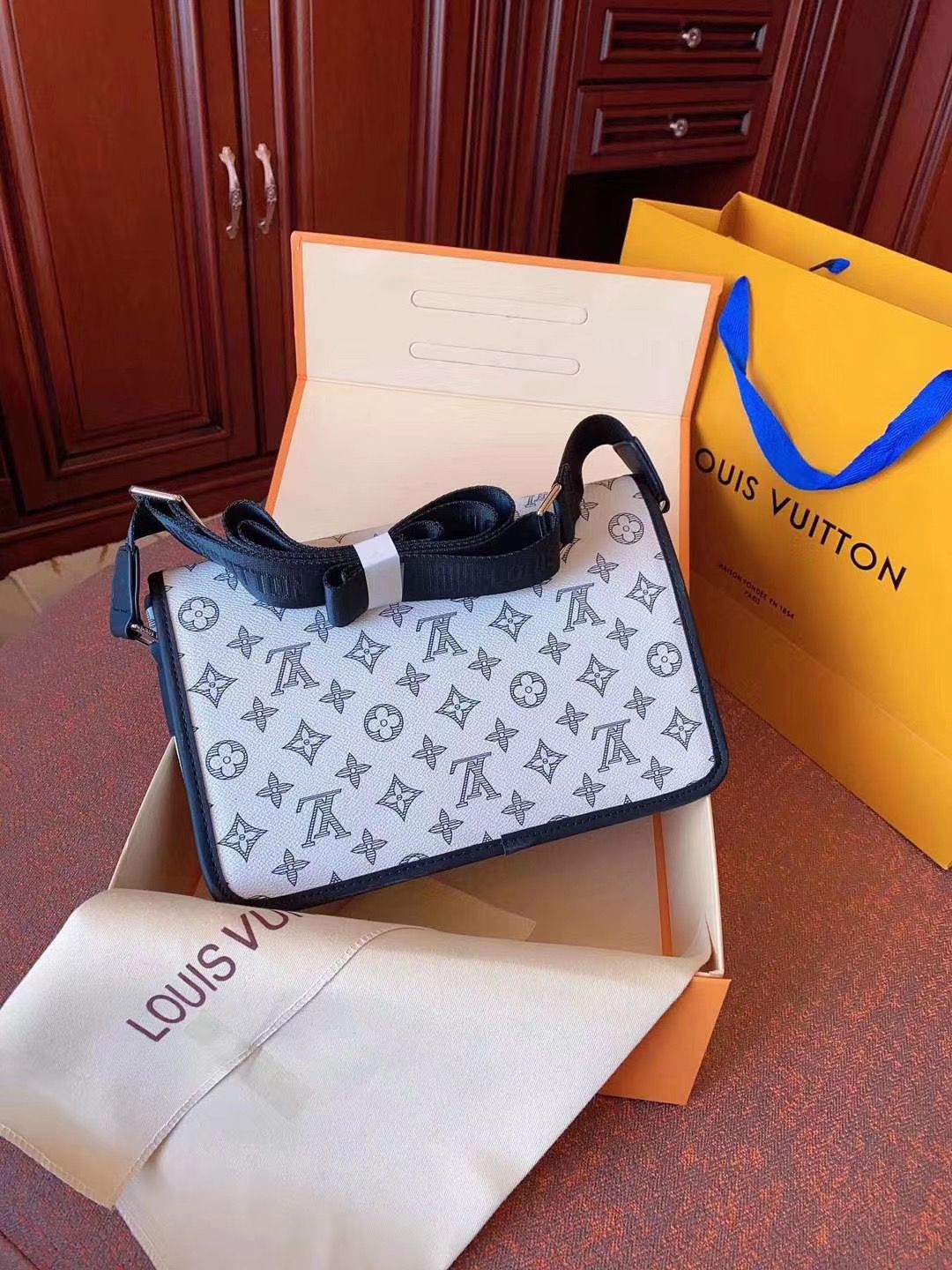 LV $75 gallery