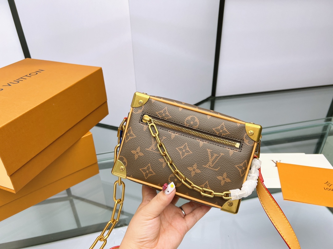 LV $75 gallery