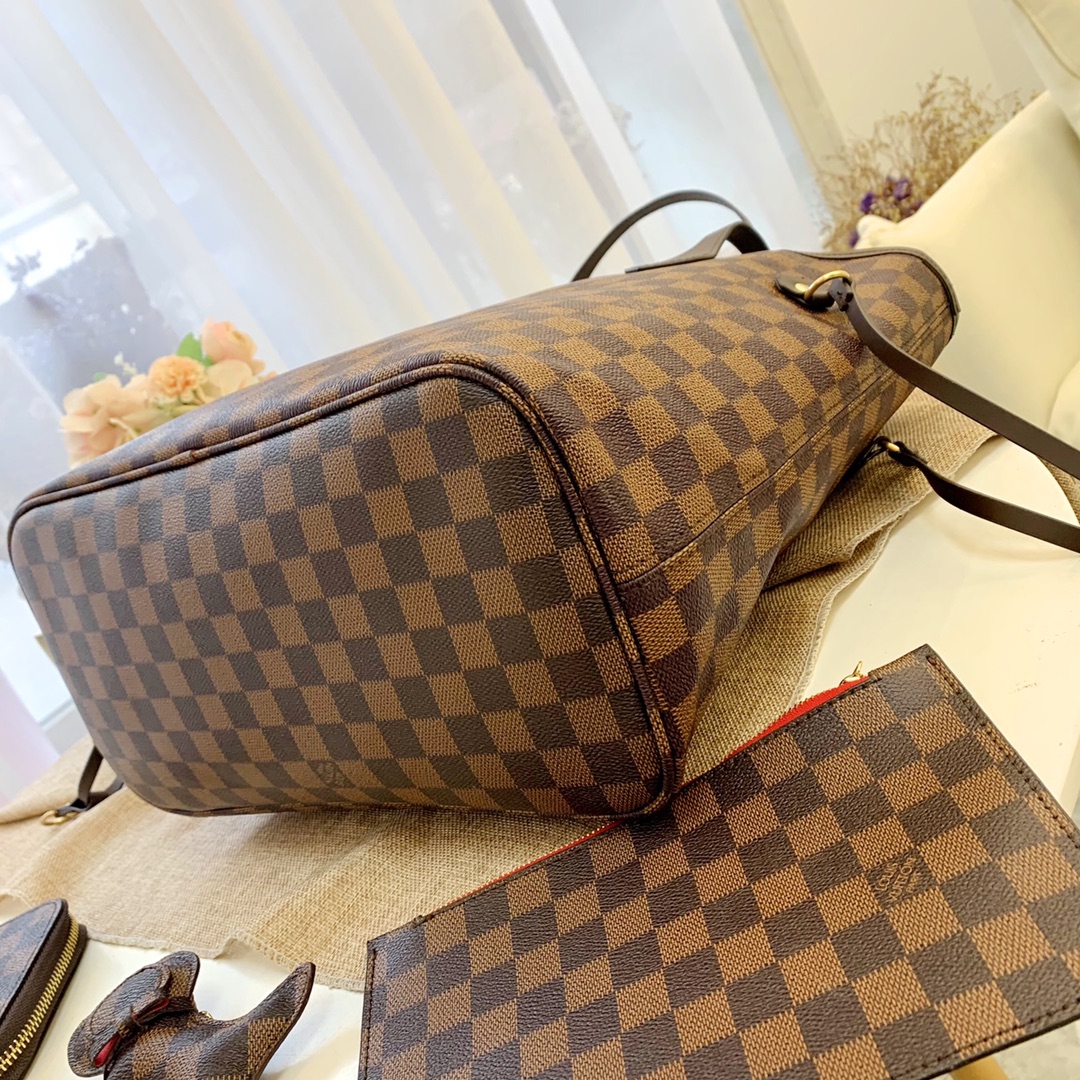 LV $75 gallery