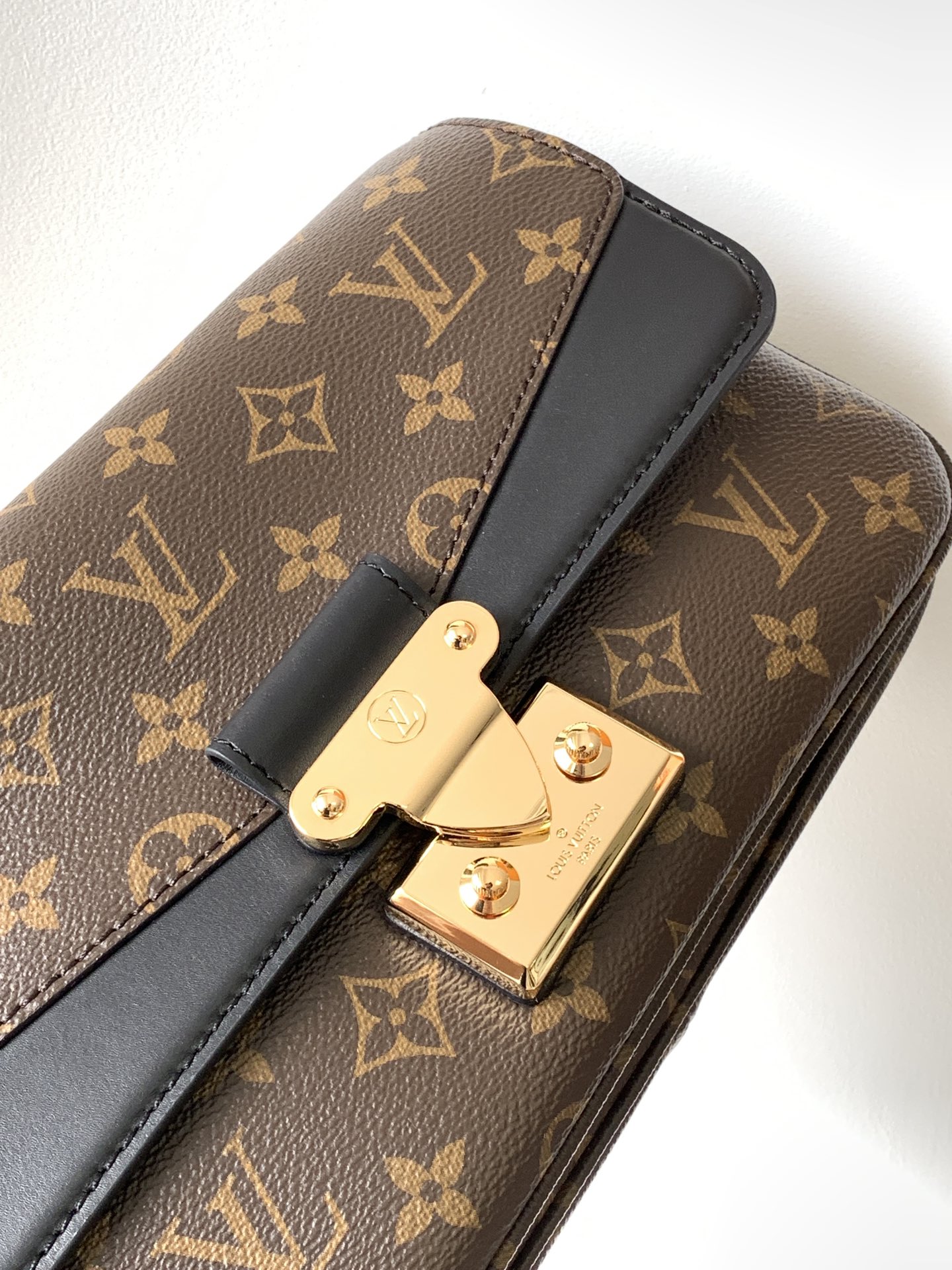 LV $75 gallery