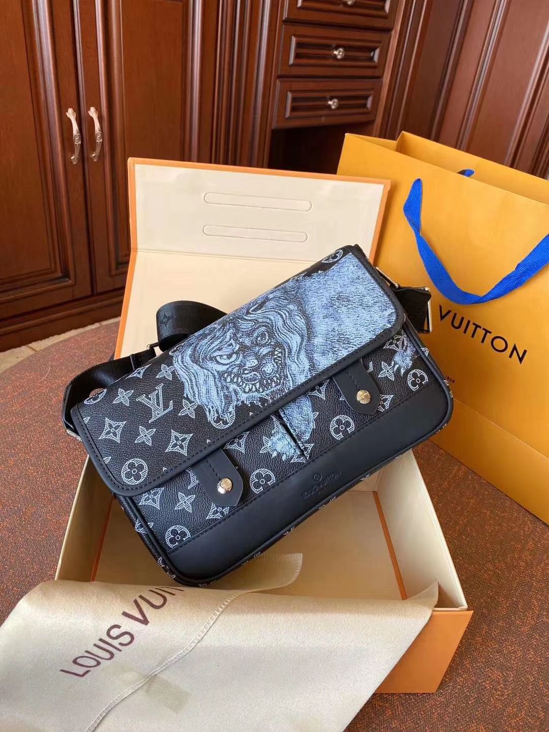 LV $75 gallery