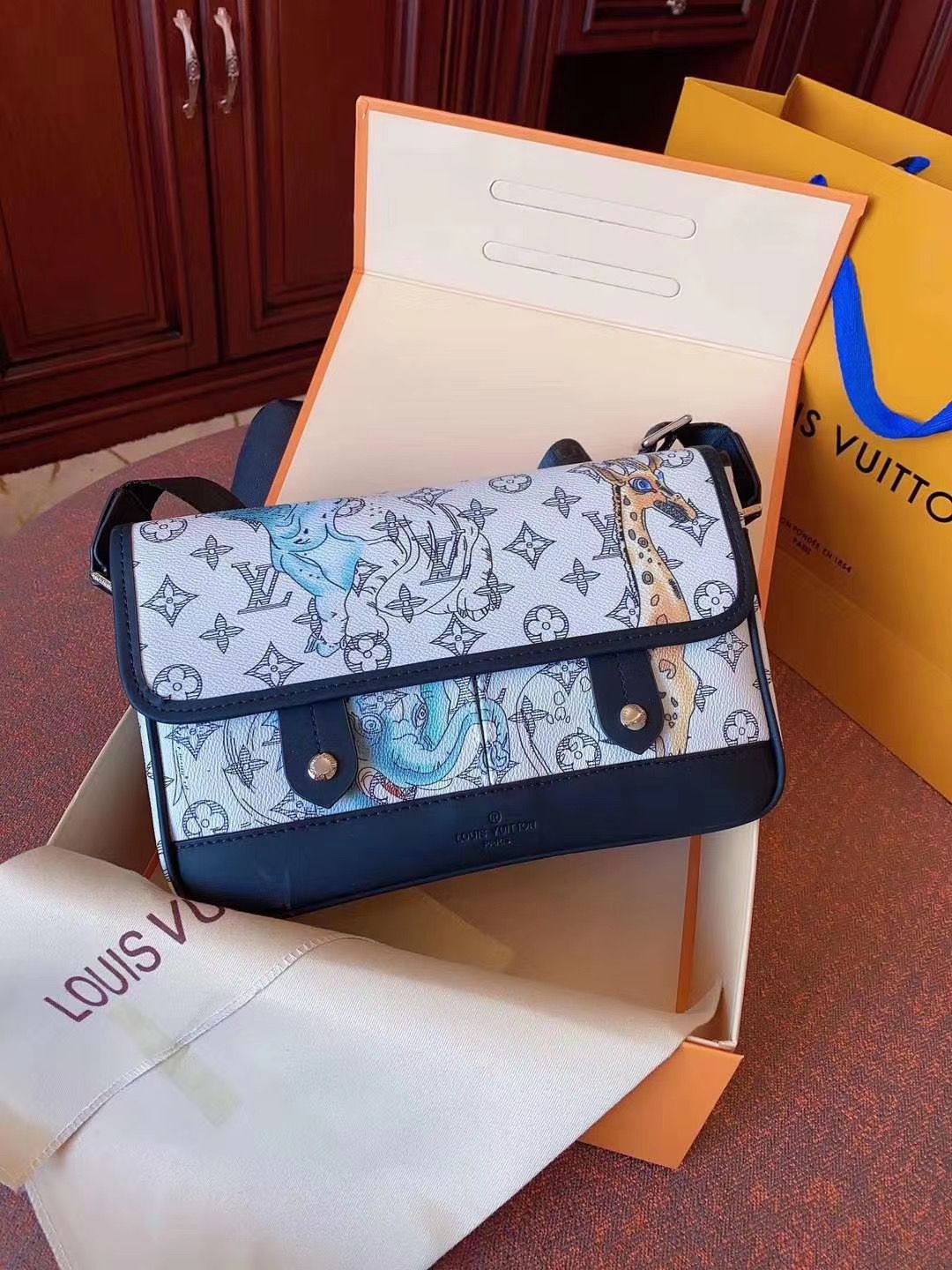 LV $75 gallery