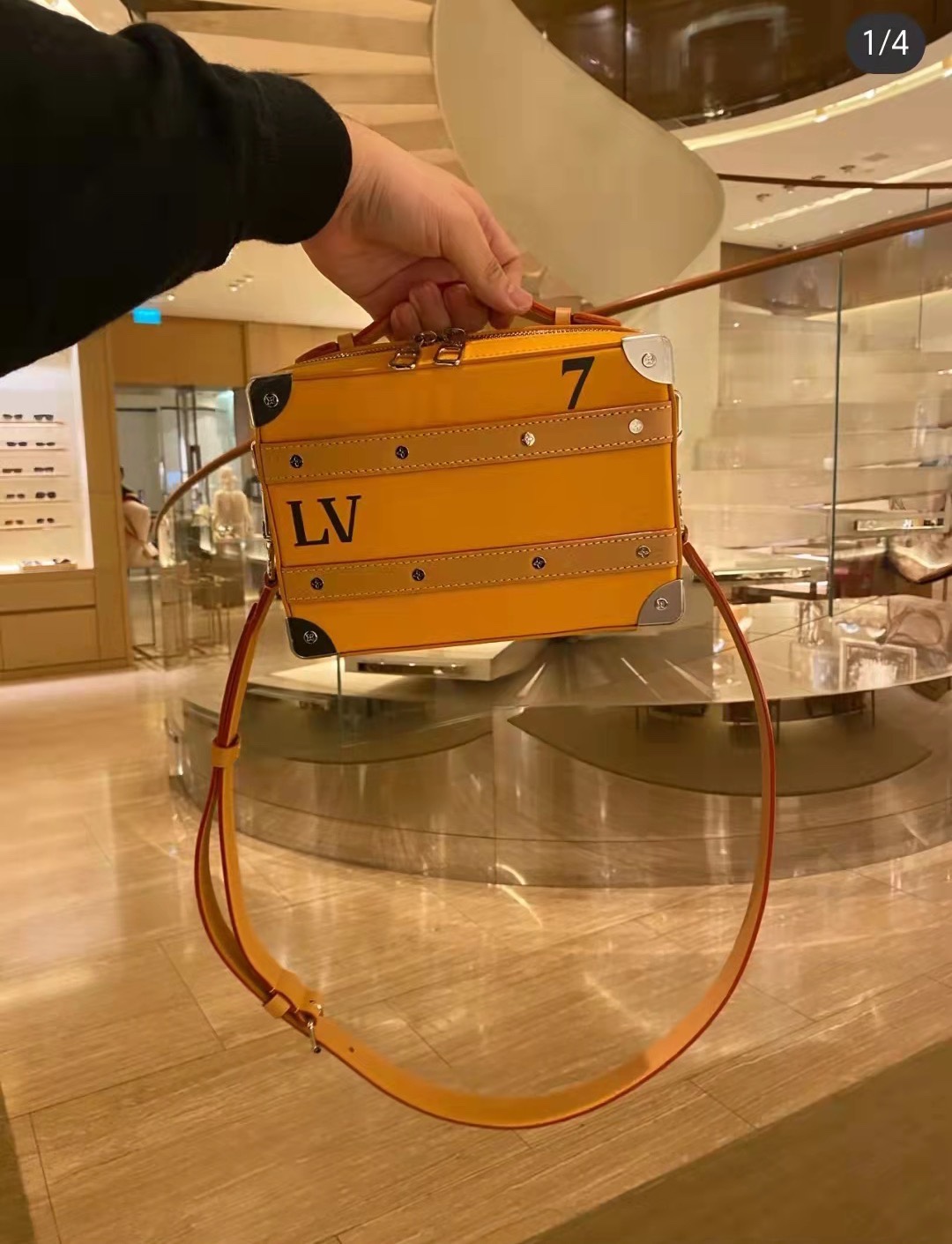 LV $75 gallery