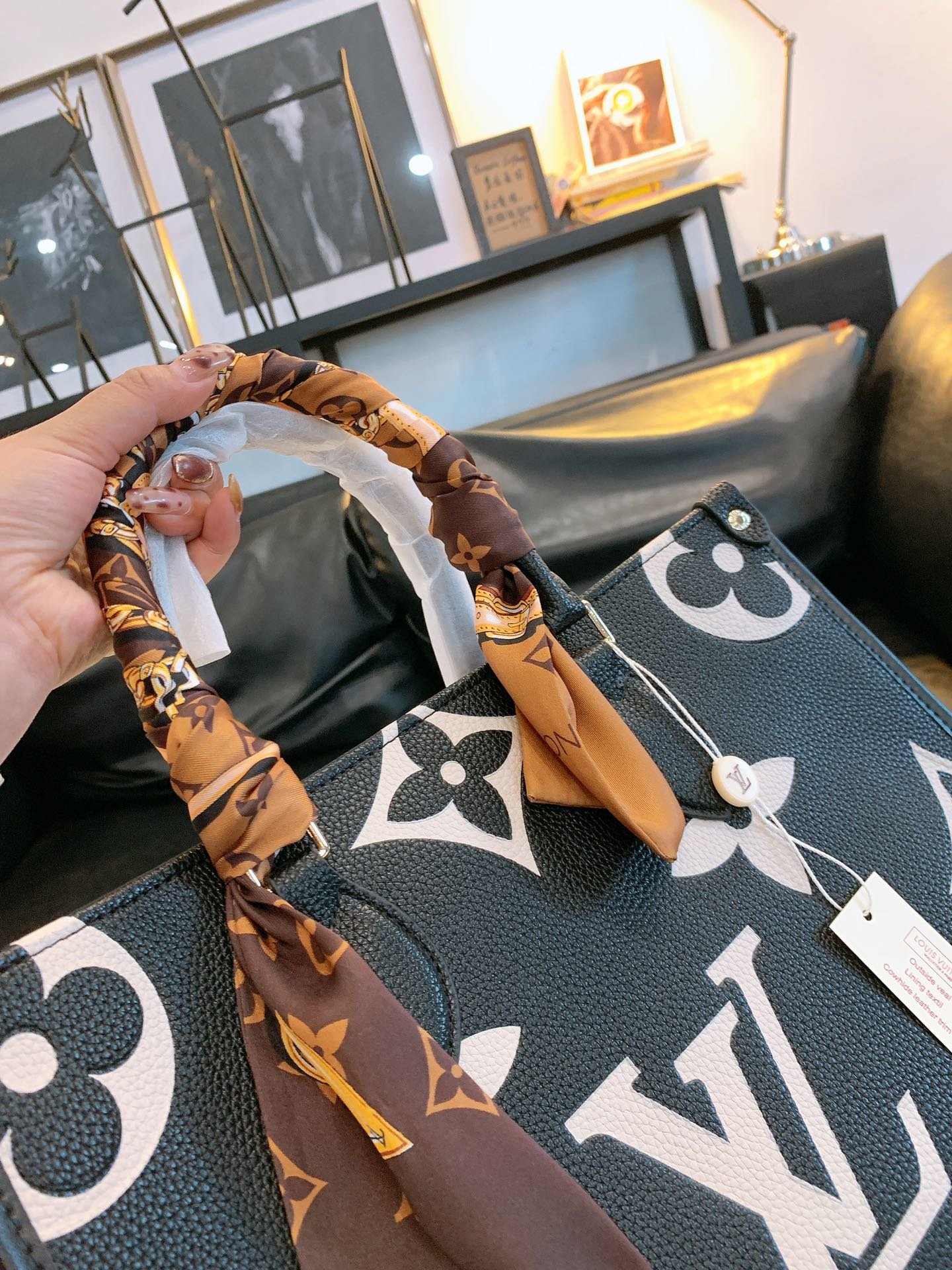 LV $75 gallery