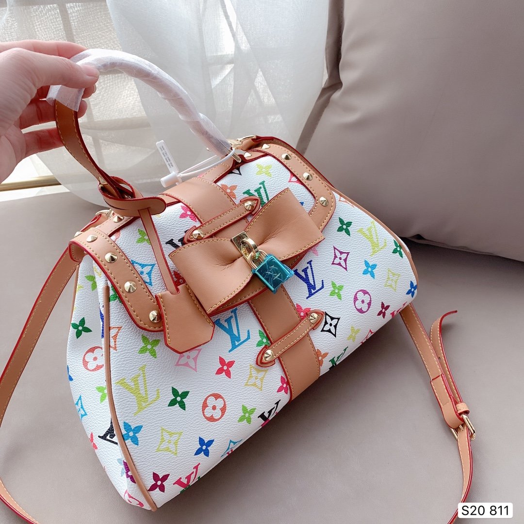 LV $76 gallery