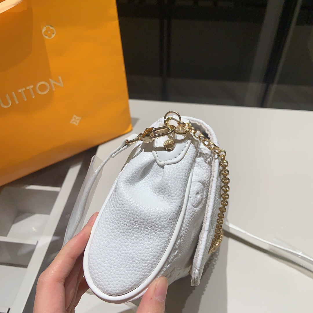 LV $76 gallery