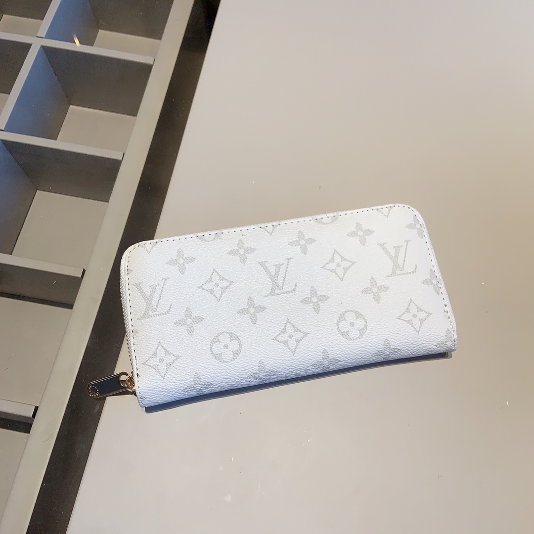 LV $76 gallery