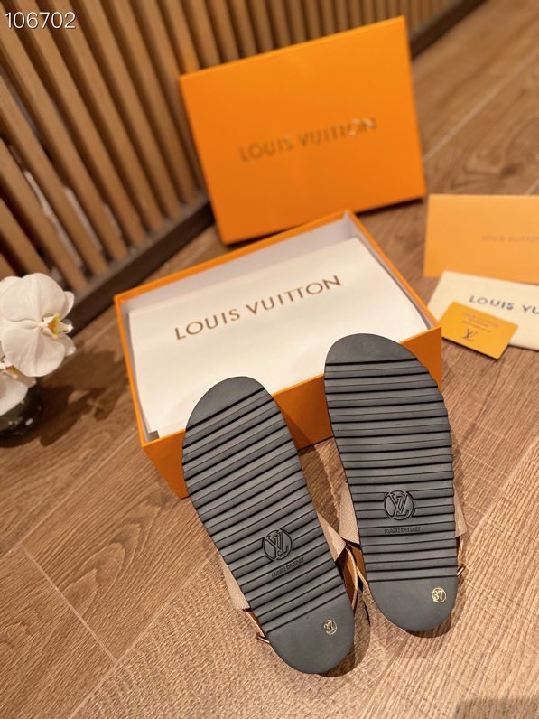 LV $76 gallery