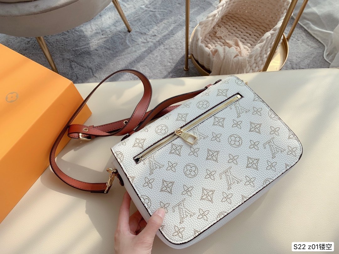 LV $76 gallery