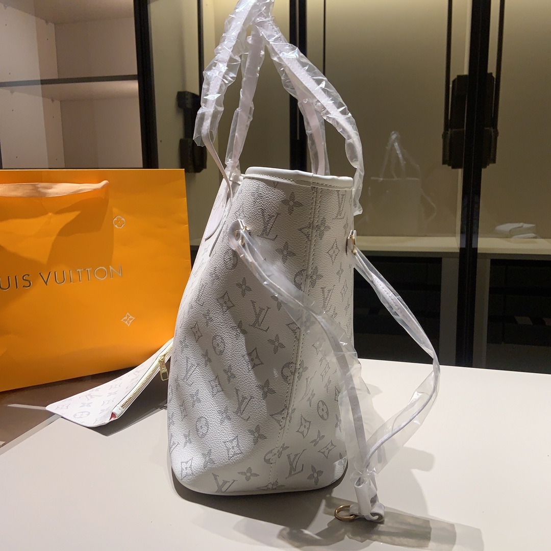 LV $76 gallery