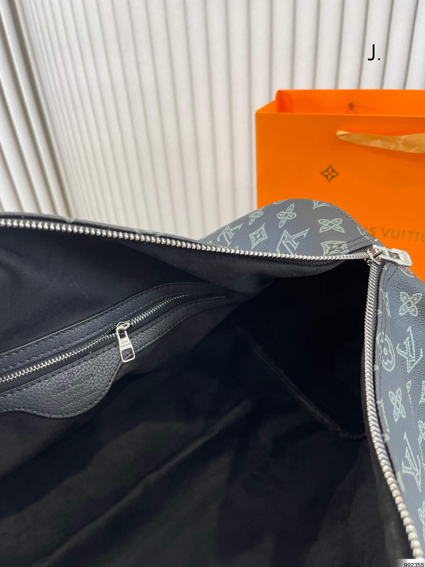 LV $76 gallery