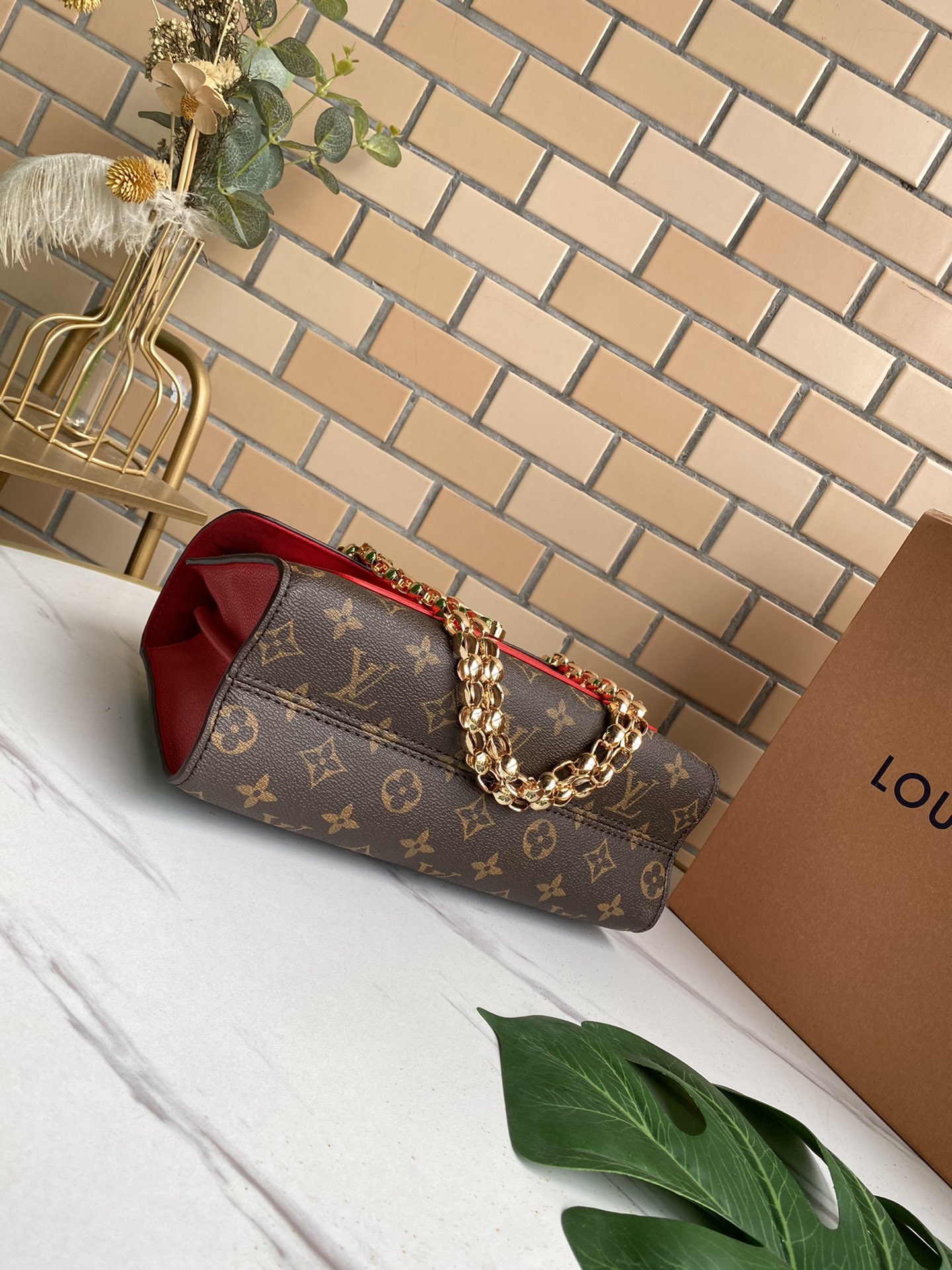 LV $76 gallery