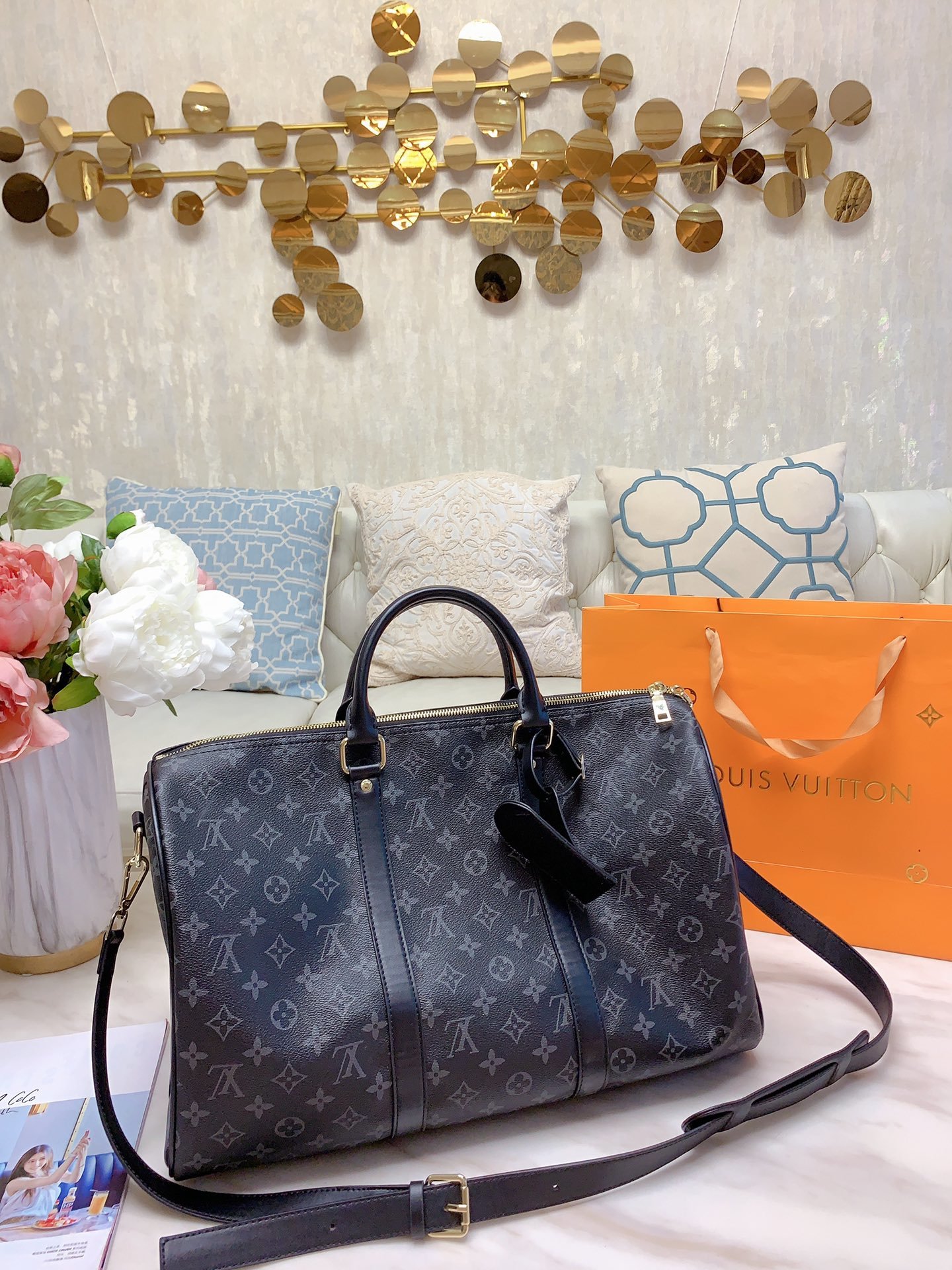 LV $76 gallery