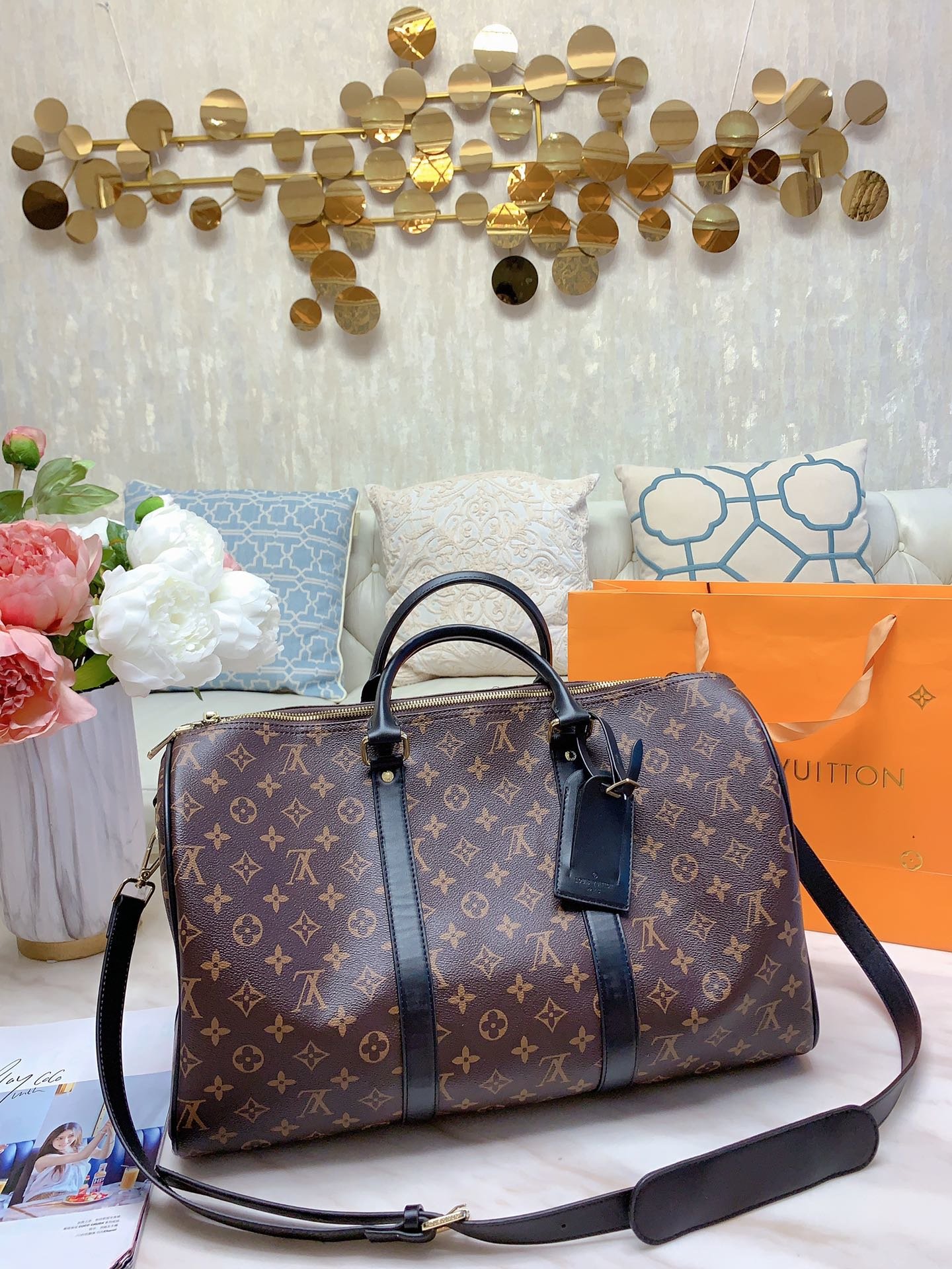 LV $76 gallery