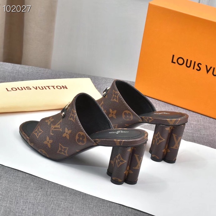 LV $76 gallery