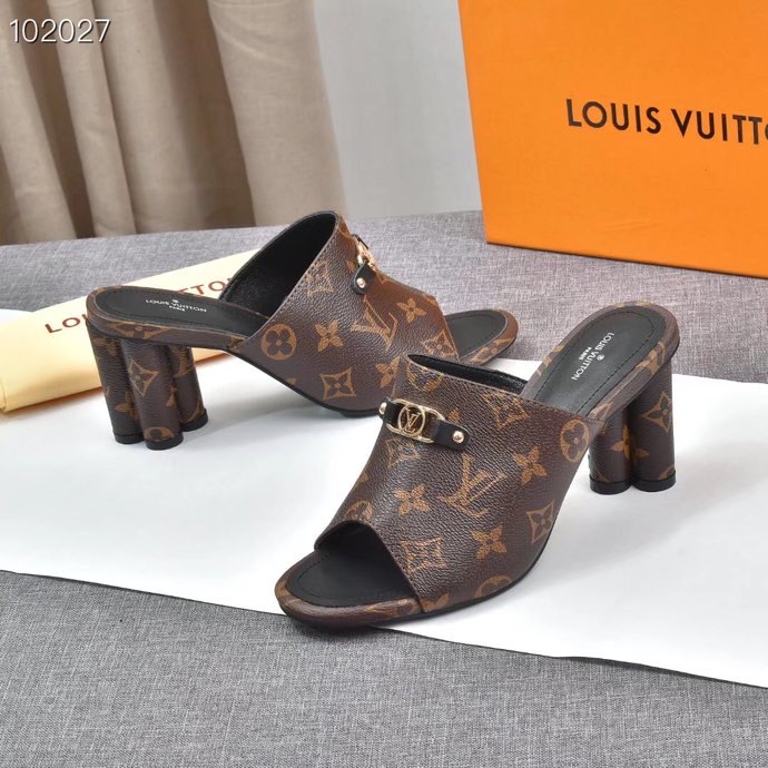 LV $76 gallery