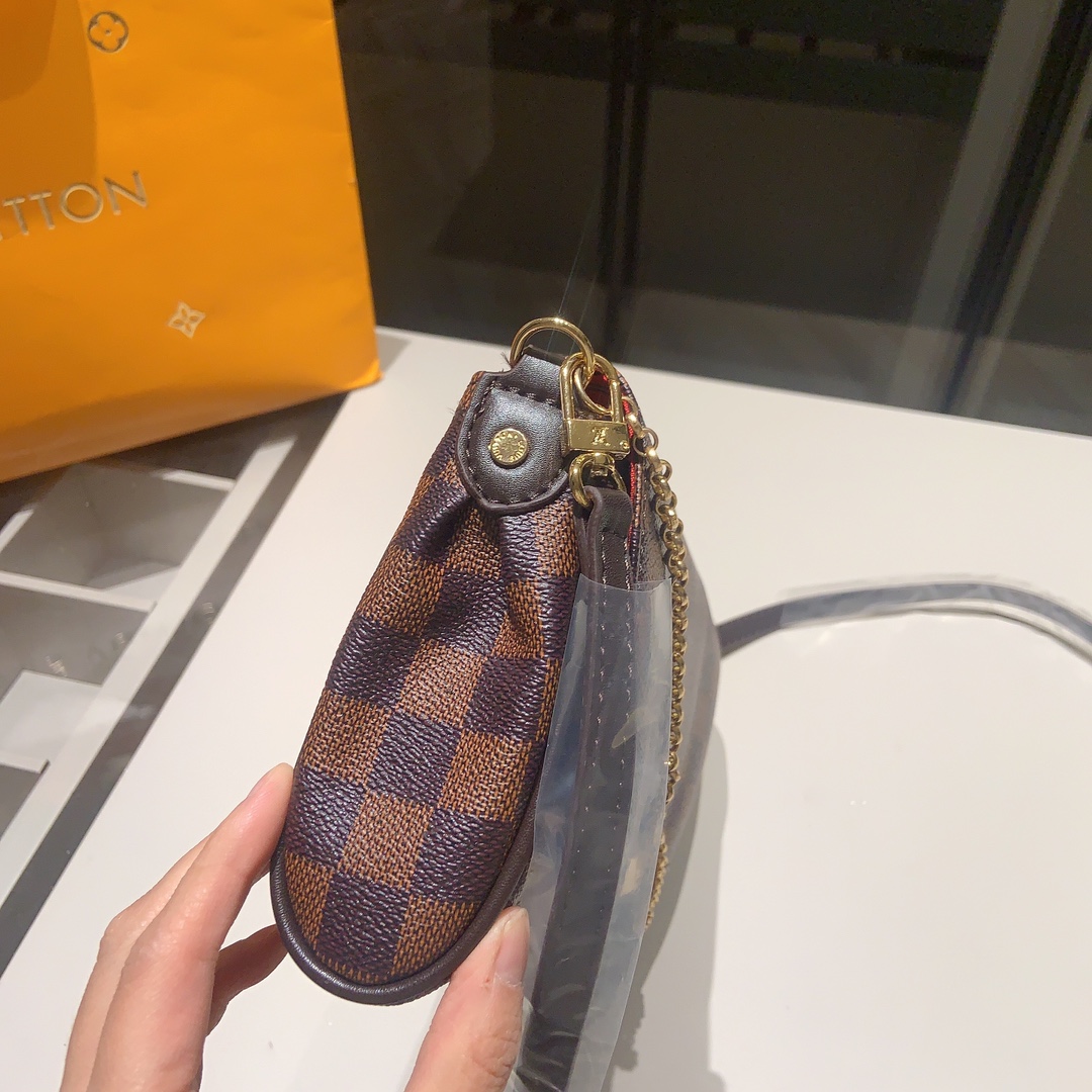 LV $76 gallery