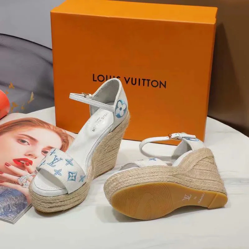 LV $76 gallery