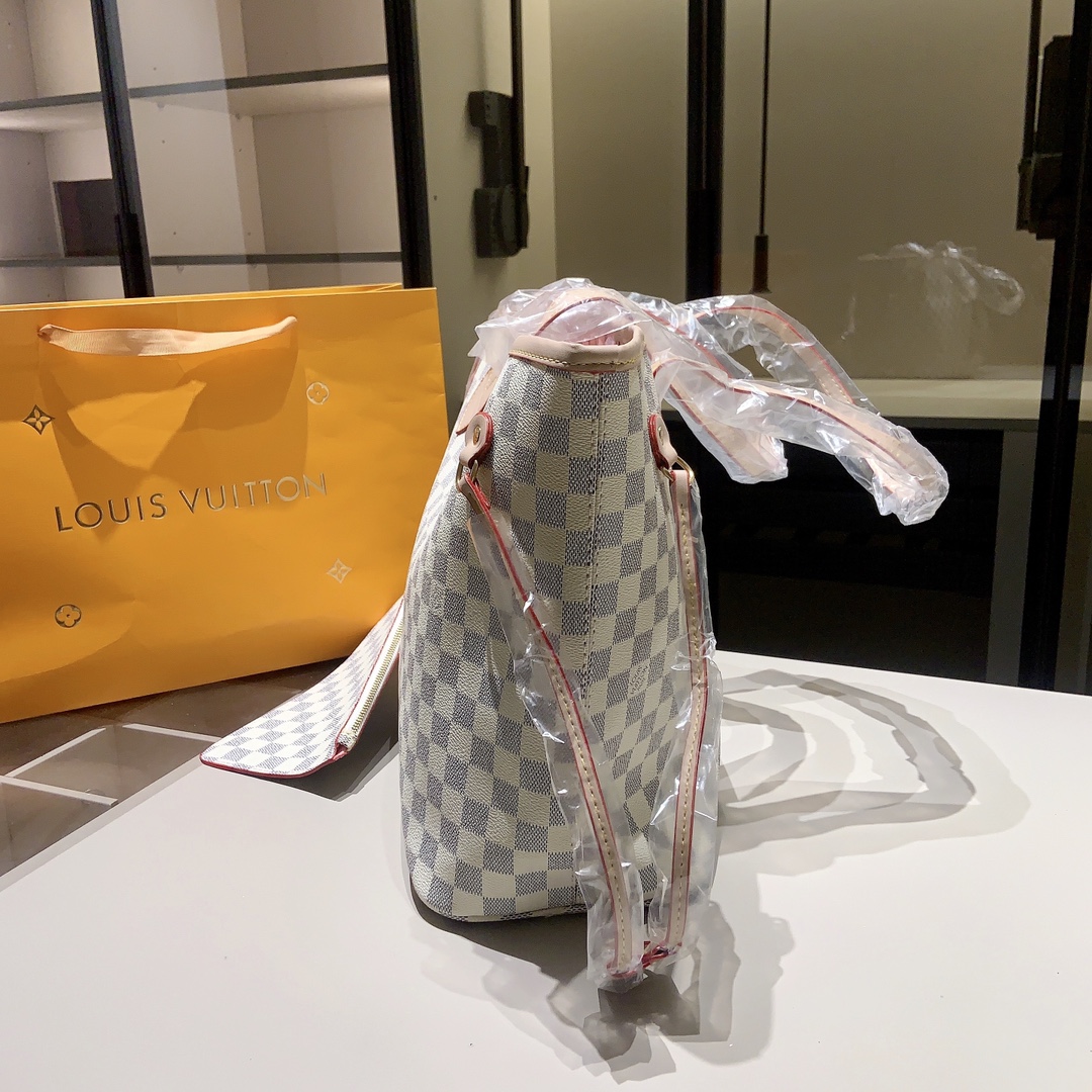 LV $76 gallery