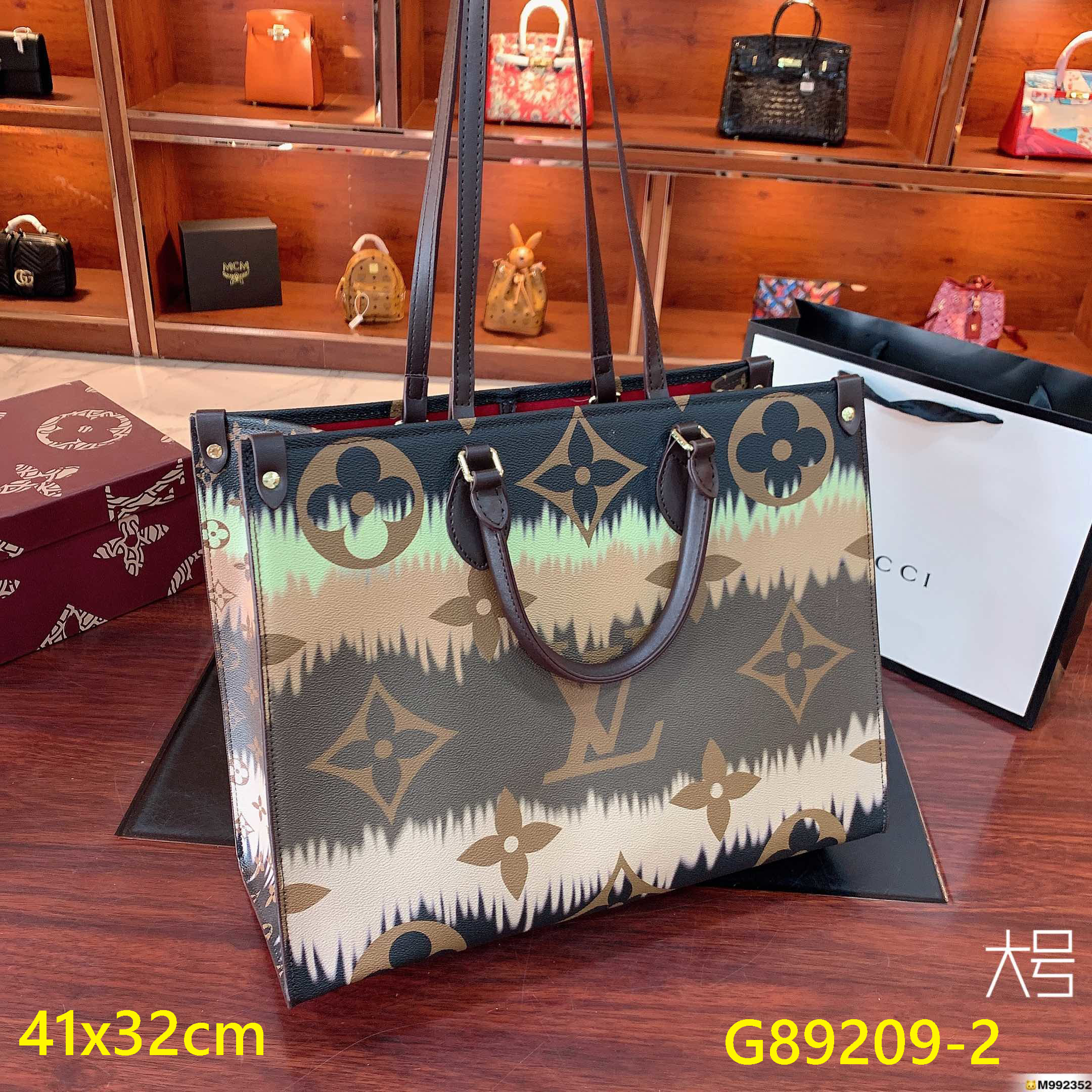 LV $76/$85 gallery