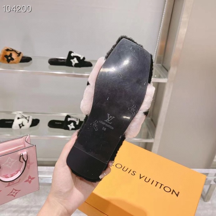 LV $77 gallery