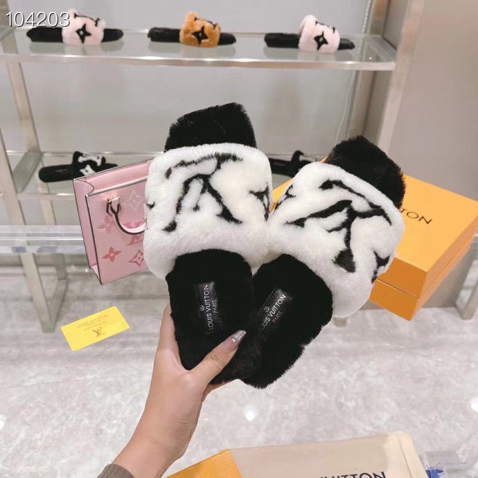 LV $77 gallery