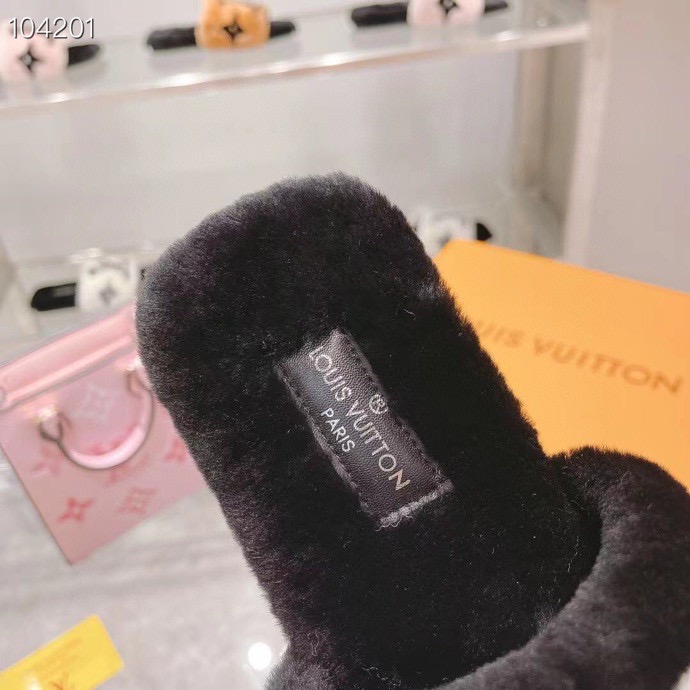 LV $77 gallery