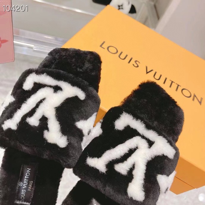 LV $77 gallery