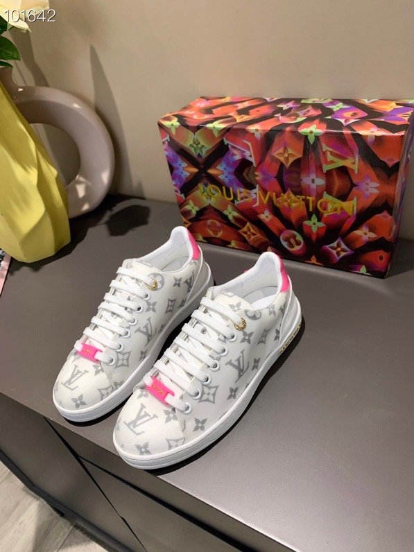 LV $77 gallery