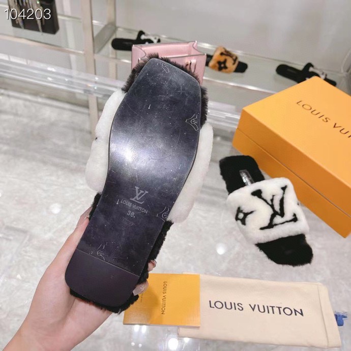 LV $77 gallery