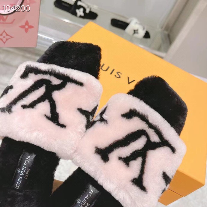 LV $77 gallery