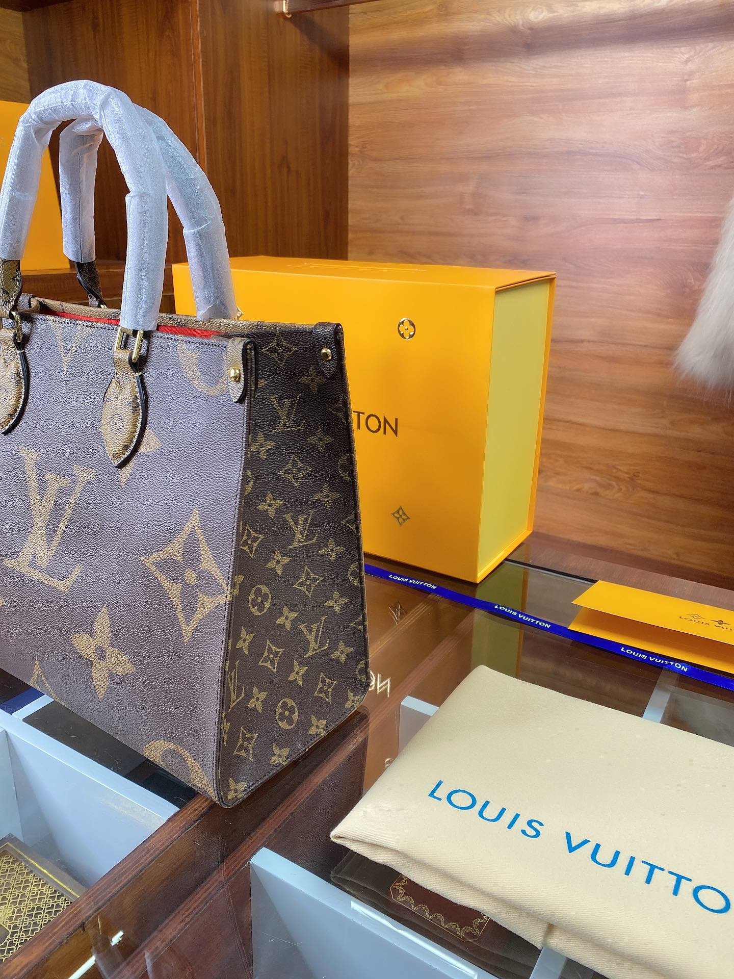 LV $78 gallery