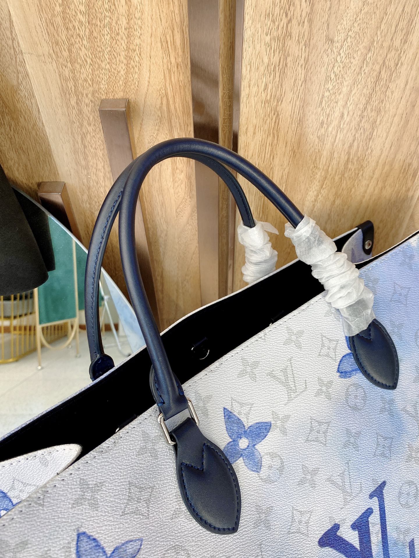 LV $78 gallery