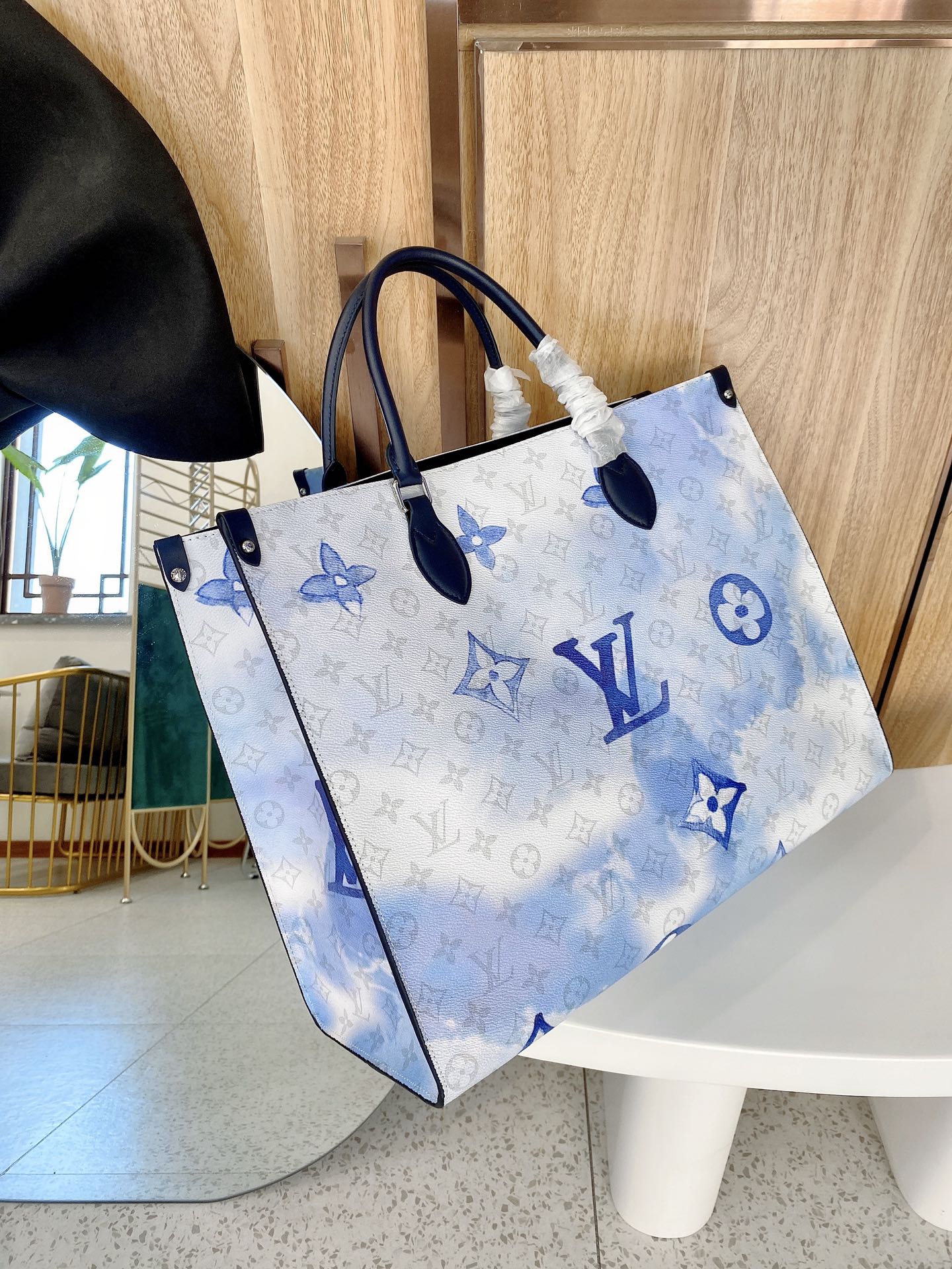 LV $78 gallery