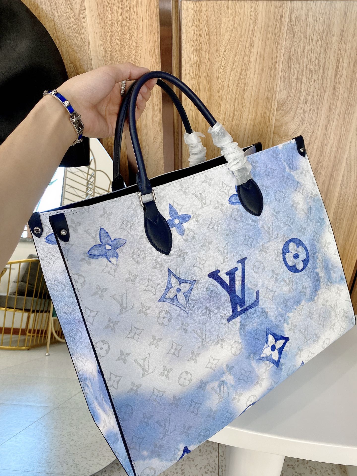 LV $78 gallery