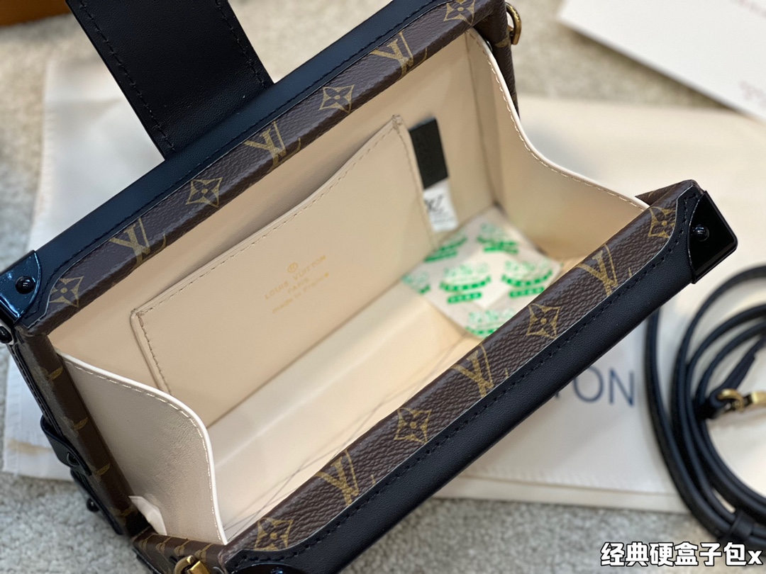 LV $78 gallery