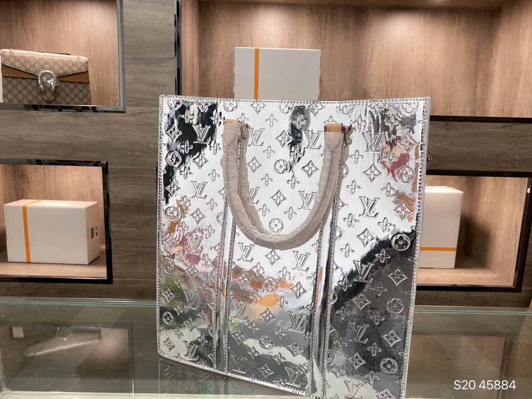 LV $78 gallery