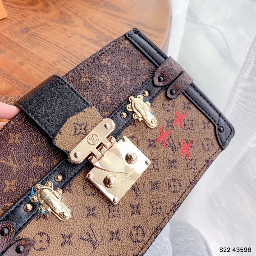 LV $78 gallery