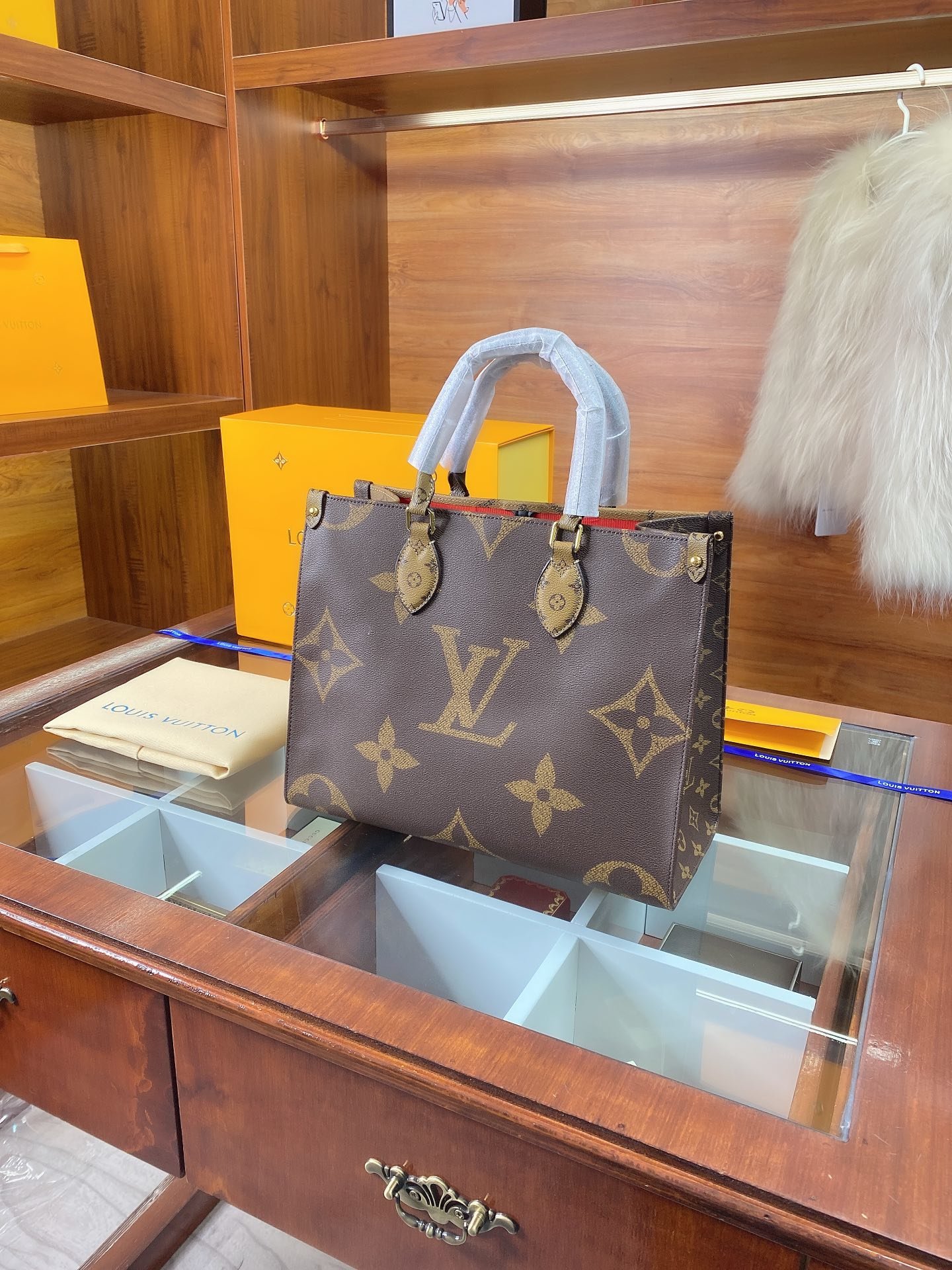 LV $78 gallery